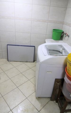 Casa à venda com 347m², 4 quartos e 3 vagasÁrea de serviço