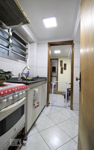 Casa à venda com 347m², 4 quartos e 3 vagasDetalhe da cozinha - subsolo