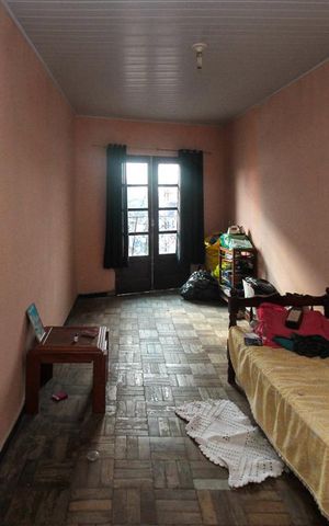 Casa à venda com 338m², 5 quartos e 6 vagas Casa à venda com 338m², 5 quartos e 6 vagasQuarto 02 Casa 02