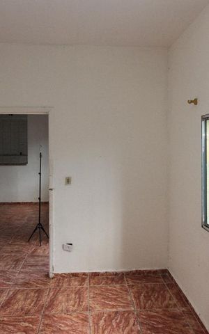 Casa à venda com 338m², 5 quartos e 6 vagas Casa à venda com 338m², 5 quartos e 6 vagasQuarto 03