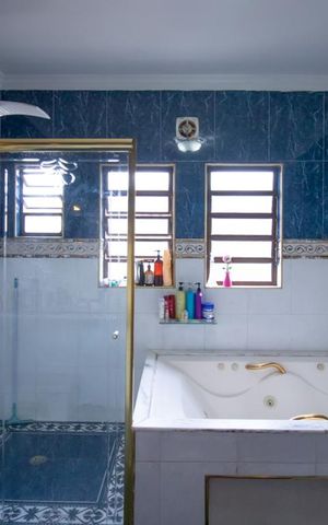 Casa à venda com 600m², 8 quartos e 4 vagasBanheiro da Suíte 2