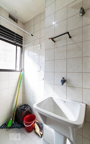 Apartamento para alugar com 58m², 2 quartos e 1 vaga Apartamento para alugar com 58m², 2 quartos e 1 vagaLavanderia