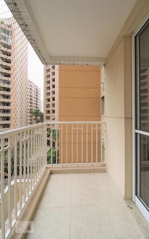 Apartamento para alugar com 65m², 2 quartos e 1 vagaSacada da sala 