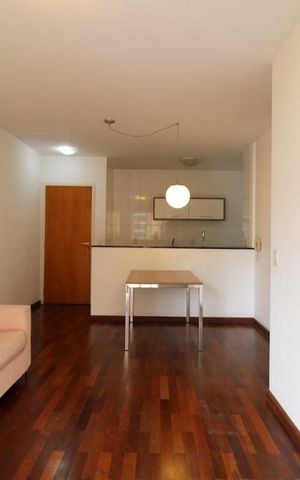 Apartamento para alugar com 65m², 2 quartos e 1 vagaSala 