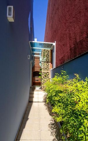 Casa à venda com 262m², 3 quartos e 4 vagasCorredor