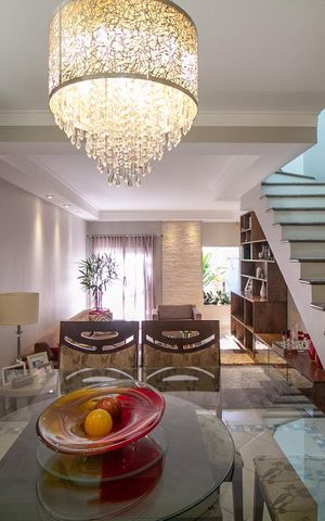 Casa à venda com 262m², 3 quartos e 4 vagasSala