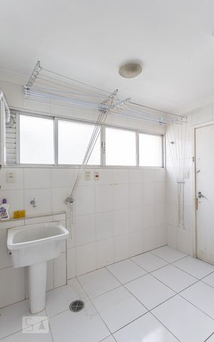 Apartamento à venda com 130m², 3 quartos e 1 vagaÁrea de Serviço