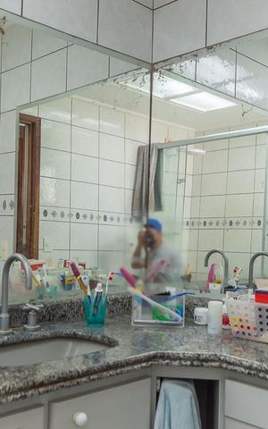 Apartamento à venda com 373m², 4 quartos e 3 vagas Apartamento à venda com 373m², 4 quartos e 3 vagasBanheiro da Suíte