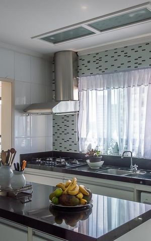Apartamento à venda com 373m², 4 quartos e 3 vagas Apartamento à venda com 373m², 4 quartos e 3 vagasCozinha