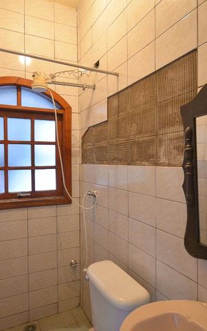 Casa para alugar com 600m², 8 quartos e 5 vagas Casa para alugar com 600m², 8 quartos e 5 vagasBanheiro de Serviço