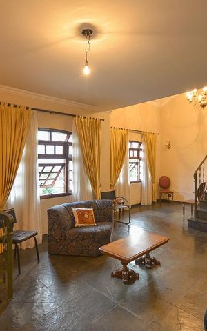 Casa para alugar com 600m², 8 quartos e 5 vagas Casa para alugar com 600m², 8 quartos e 5 vagasSala