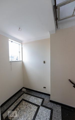Apartamento para alugar com 85m², 2 quartos e 1 vaga Apartamento para alugar com 85m², 2 quartos e 1 vagaHall