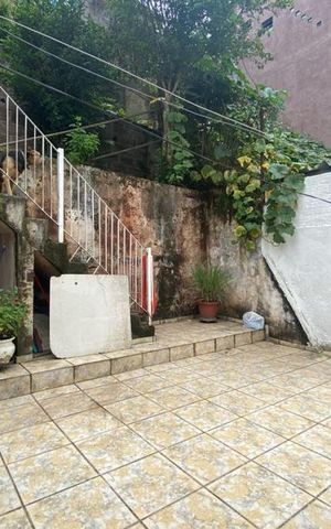 Casa à venda com 70m², 2 quartos e 1 vaga Casa à venda com 70m², 2 quartos e 1 vagaQuintal