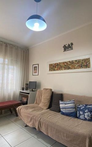 Casa à venda com 70m², 2 quartos e 1 vaga Casa à venda com 70m², 2 quartos e 1 vagaSala