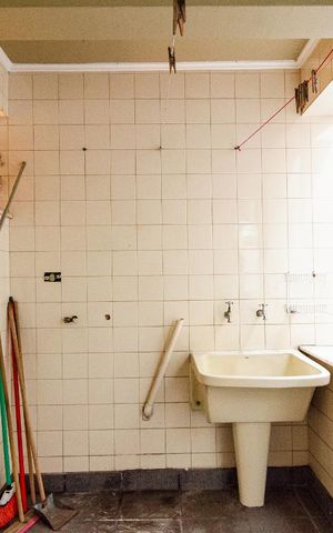 Casa à venda com 240m², 3 quartos e 4 vagas Casa à venda com 240m², 3 quartos e 4 vagasLavanderia