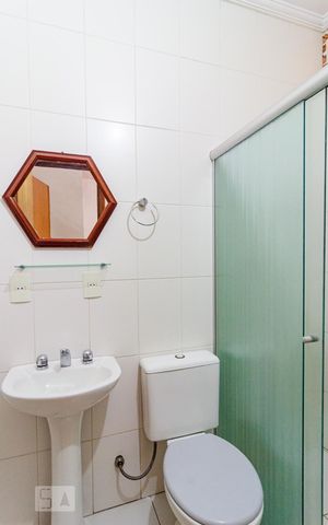 Casa à venda com 240m², 3 quartos e 4 vagas Casa à venda com 240m², 3 quartos e 4 vagasBanheiro da Suíte 3