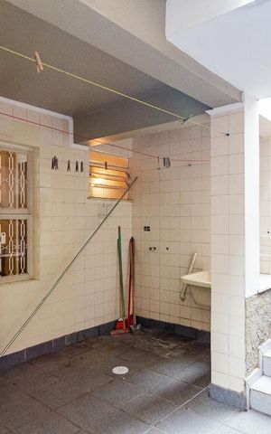 Casa à venda com 240m², 3 quartos e 4 vagas Casa à venda com 240m², 3 quartos e 4 vagasLavanderia