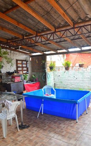 Casa à venda com 120m², 3 quartos e 2 vagasGaragem