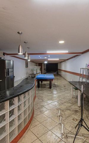 Casa à venda com 201m², 3 quartos e 6 vagasGaragem