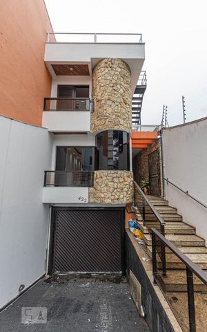 Casa à venda com 201m², 3 quartos e 6 vagasFachada