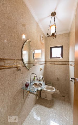 Casa à venda com 201m², 3 quartos e 6 vagasLavabo