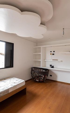 Casa à venda com 201m², 3 quartos e 6 vagasSuite 1