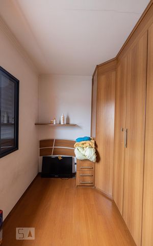 Casa à venda com 201m², 3 quartos e 6 vagasQuarto 2