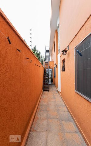 Casa à venda com 201m², 3 quartos e 6 vagasÁrea de Serviço
