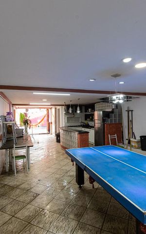 Casa à venda com 201m², 3 quartos e 6 vagasSala de Jogos