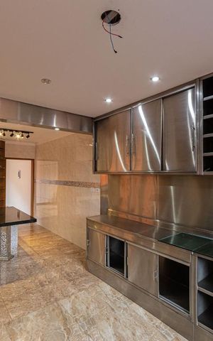 Casa à venda com 201m², 3 quartos e 6 vagasCozinha