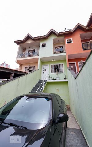 Casa à venda com 100m², 2 quartos e 2 vagasFachada da casa