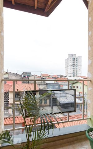 Casa à venda com 100m², 2 quartos e 2 vagasVaranda quarto 2 suíte