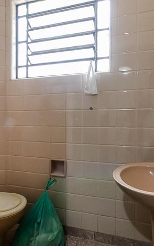 Casa para alugar com 200m², 3 quartos e 2 vagas Casa para alugar com 200m², 3 quartos e 2 vagasBanheiro andar superior