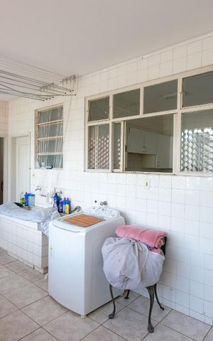 Apartamento para alugar com 300m², 4 quartos e 2 vagas Apartamento para alugar com 300m², 4 quartos e 2 vagasÁrea de Serviço