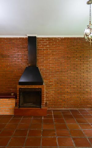 Casa à venda com 310m², 3 quartos e 4 vagasSala