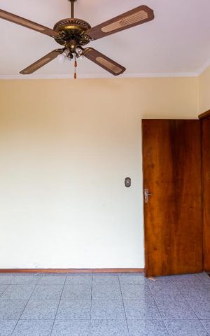 Casa à venda com 310m², 3 quartos e 4 vagasQuarto