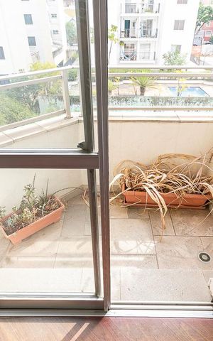 Apartamento para alugar com 63m², 2 quartos e 1 vaga Apartamento para alugar com 63m², 2 quartos e 1 vagaVaranda