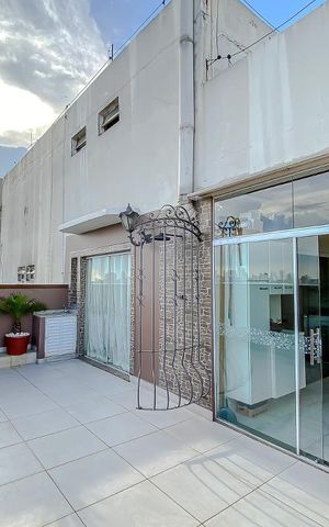 Apartamento à venda com 136m², 3 quartos e 5 vagasQuintal