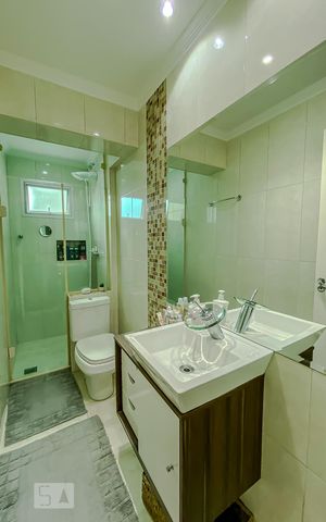 Apartamento à venda com 136m², 3 quartos e 5 vagasBanheiro da Suite