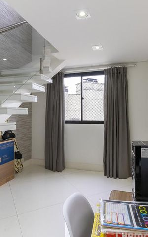 Apartamento à venda com 373m², 4 quartos e 4 vagas Apartamento à venda com 373m², 4 quartos e 4 vagasSala 1