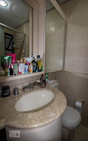 Apartamento para alugar com 115m², 2 quartos e 2 vagas Apartamento para alugar com 115m², 2 quartos e 2 vagasBanheiro