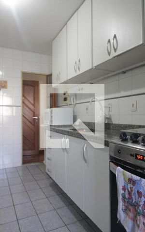 Apartamento à venda com 80m², 3 quartos e 2 vagasCozinha