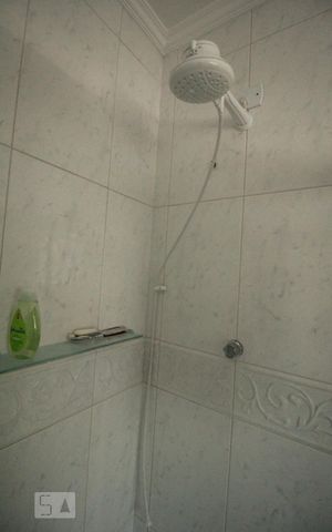 Casa à venda com 180m², 3 quartos e 2 vagasBanheiro