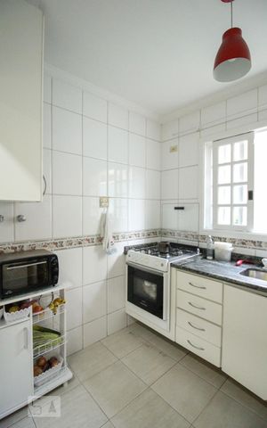 Casa à venda com 180m², 3 quartos e 2 vagasCozinha