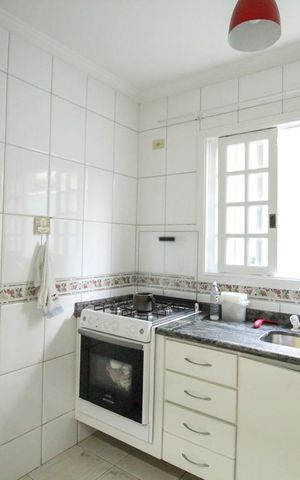 Casa à venda com 180m², 3 quartos e 2 vagasCozinha