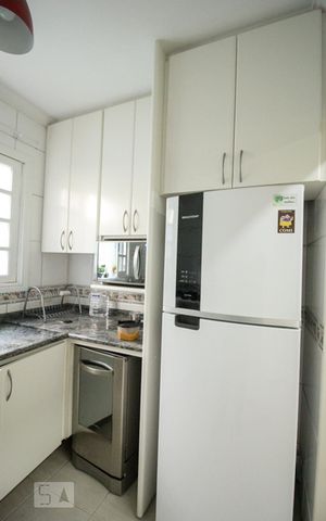 Casa à venda com 180m², 3 quartos e 2 vagasCozinha