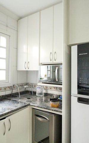 Casa à venda com 180m², 3 quartos e 2 vagasCozinha
