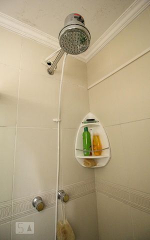 Casa à venda com 180m², 3 quartos e 2 vagasBanheiro Quarto 3 - Suíte