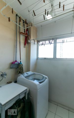 Apartamento à venda com 37m², 1 quarto e 1 vaga Apartamento à venda com 37m², 1 quarto e 1 vagaArea de Serviço