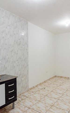 Casa de condomínio para alugar com 30m², 1 quarto e sem vaga Casa de condomínio para alugar com 30m², 1 quarto e sem vagaSala/Cozinha